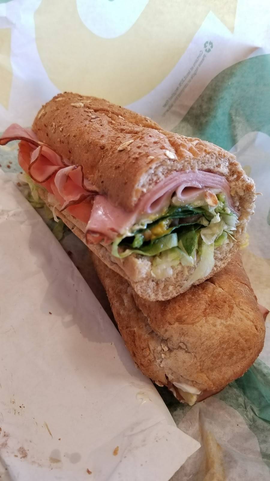 Subway | restaurant | 754 South Val Vista Drive, Silverstone Plaza Suite 102, Gilbert, AZ 85296, USA | 4808920860 OR +1 480-892-0860