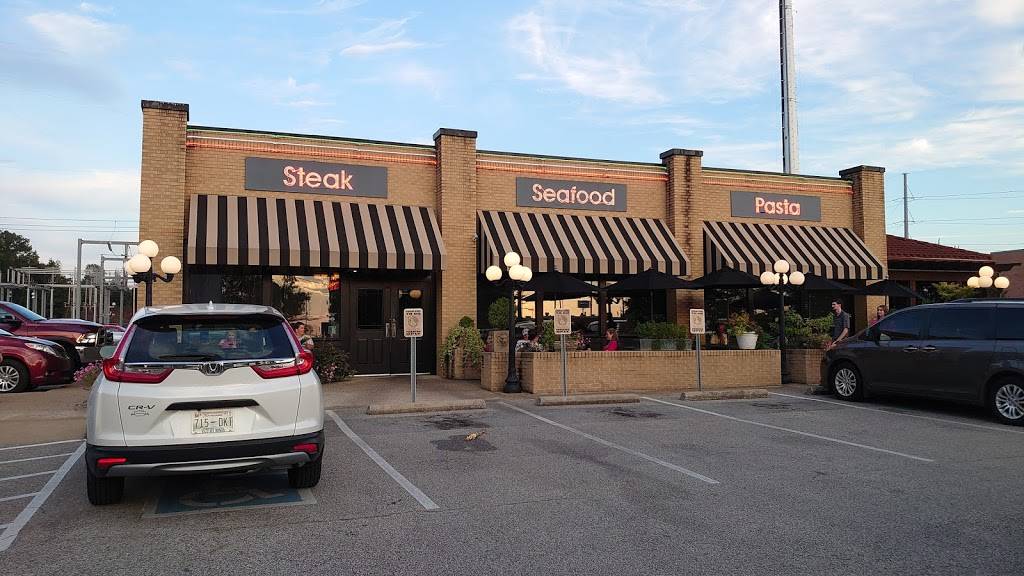 Old Town Spaghetti Store | restaurant | 550 Carriage House Dr, Jackson, TN 38305, USA | 7316684937 OR +1 731-668-4937