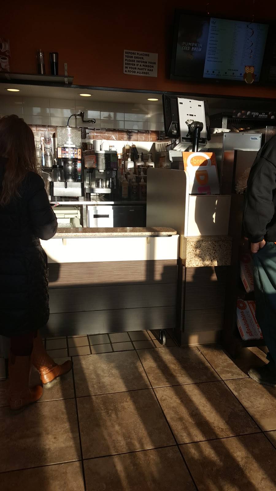 Dunkin Donuts | cafe | 361 Martin Luther King Dr, Jersey City, NJ 07305, USA | 2013331590 OR +1 201-333-1590