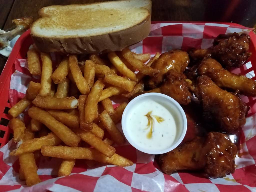 Sweet Ts Smokehouse | restaurant | 701 S Hutchinson Ave, Adel, GA 31620, USA | 2298961665 OR +1 229-896-1665