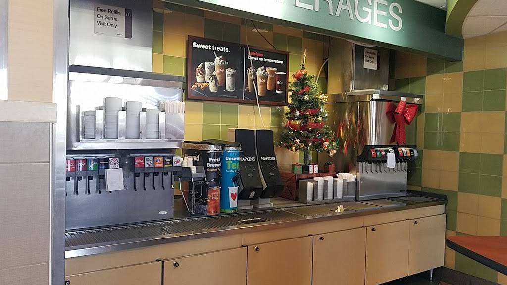 McDonalds | cafe | 1028 Dixie Dr, Clute, TX 77531, USA | 9792973824 OR +1 979-297-3824