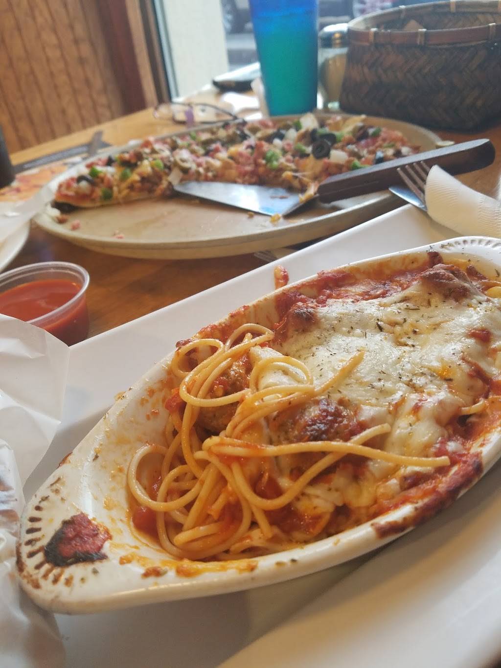 Happy Joes Pizza & Ice Cream - LeClaire | restaurant | 119 N Cody Rd, Le Claire, IA 52753, USA | 5632893305 OR +1 563-289-3305