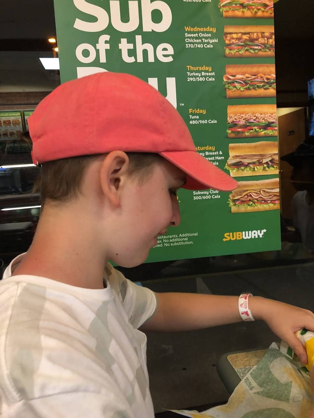 Subway | restaurant | 1100 Davis Dr, Newmarket, ON L3Y 8W8, Canada | 9058531521 OR +1 905-853-1521