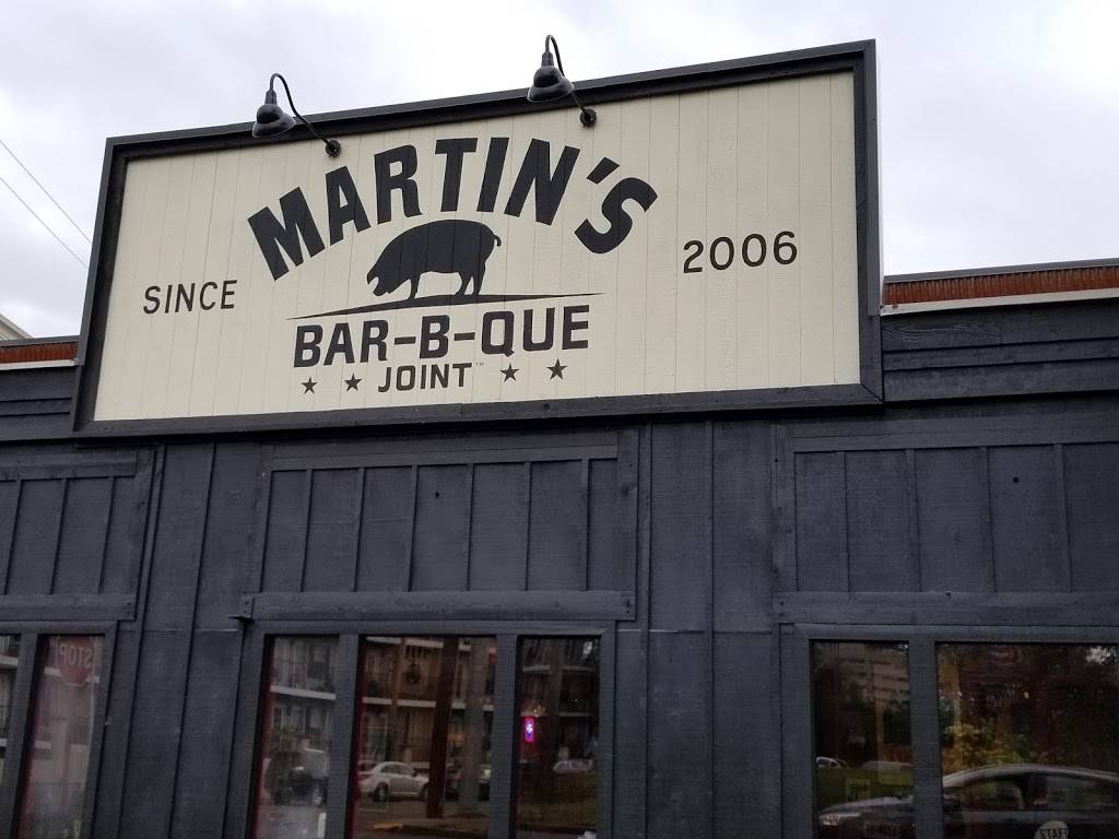 Martins Bar-B-Que Joint | restaurant | 2400 Elliston Pl, Nashville, TN 37203, USA | 6157472473 OR +1 615-747-2473