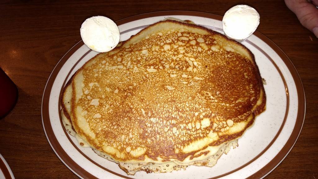 Circle C Cafe | cafe | 1305 Baptiste Dr, Paola, KS 66071, USA | 9132945300 OR +1 913-294-5300