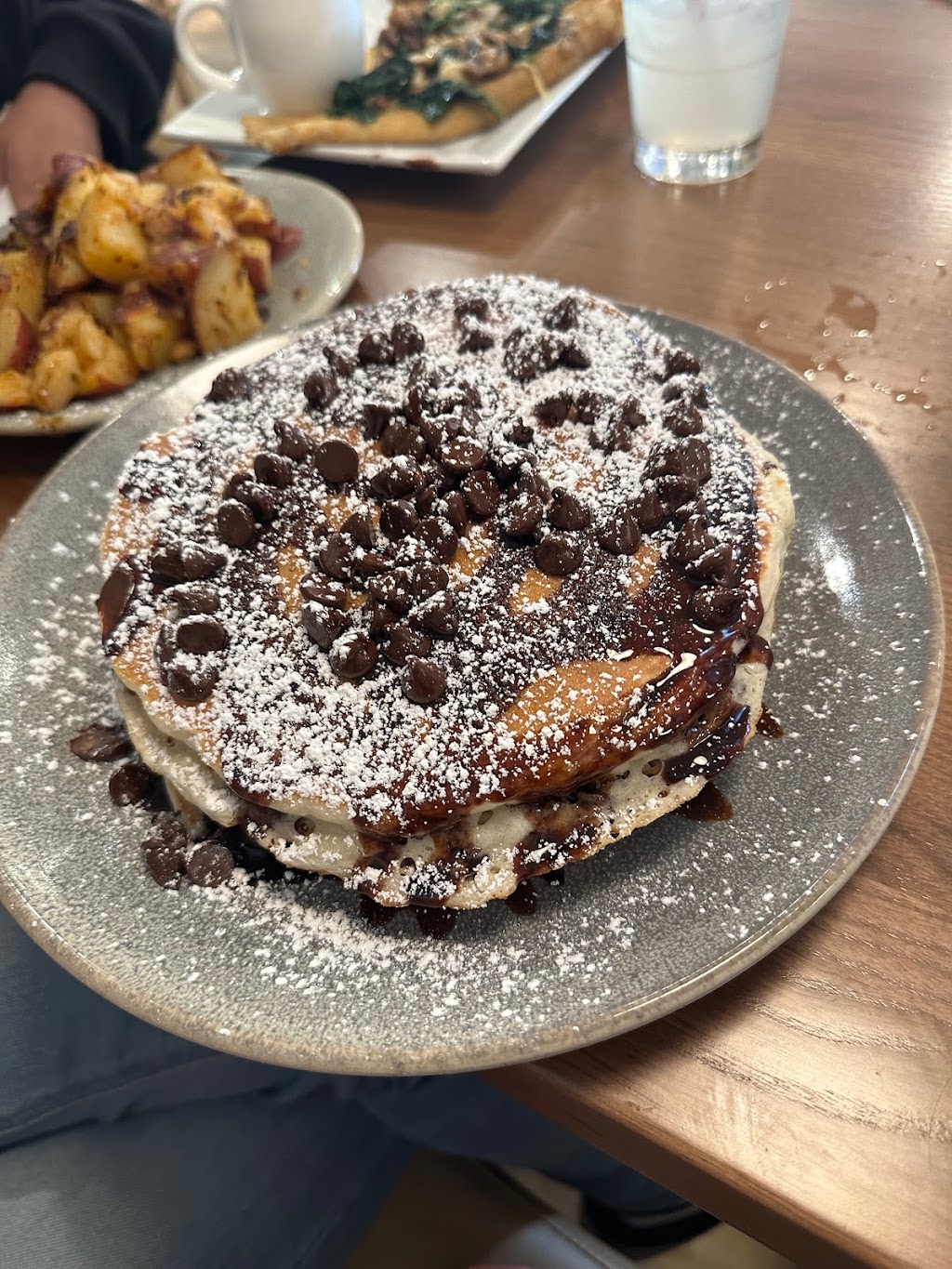 Lake St Cafe | restaurant | 501 E Lake St, Addison, IL 60101, USA | 6304780380 OR +1 630-478-0380