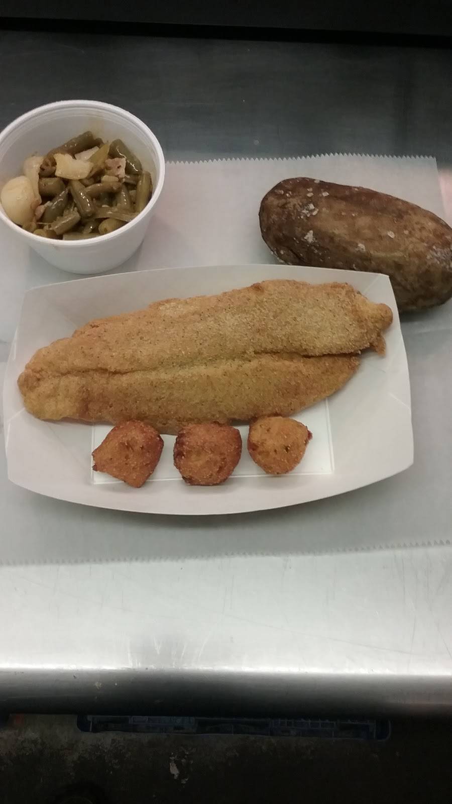 Razmos | restaurant | 501 E Main St, Marion, IL 62959, USA | 6189975979 OR +1 618-997-5979