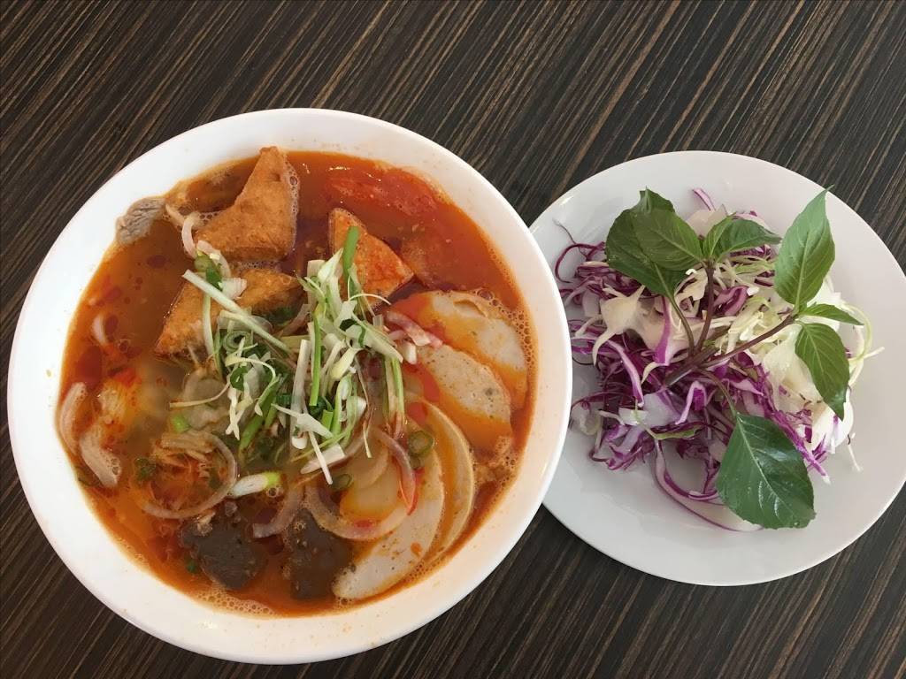 Pho Bowl Vietnamese Restaurant | restaurant | 7637 Lundys Ln, Niagara Falls, ON L2H 1H2, Canada | 2892968878 OR +1 289-296-8878