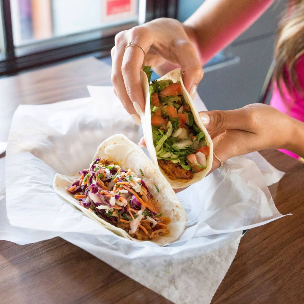 Cantina 76 | restaurant | 819 Coleman Blvd, Mt Pleasant, SC 29464, USA | 8433887717 OR +1 843-388-7717