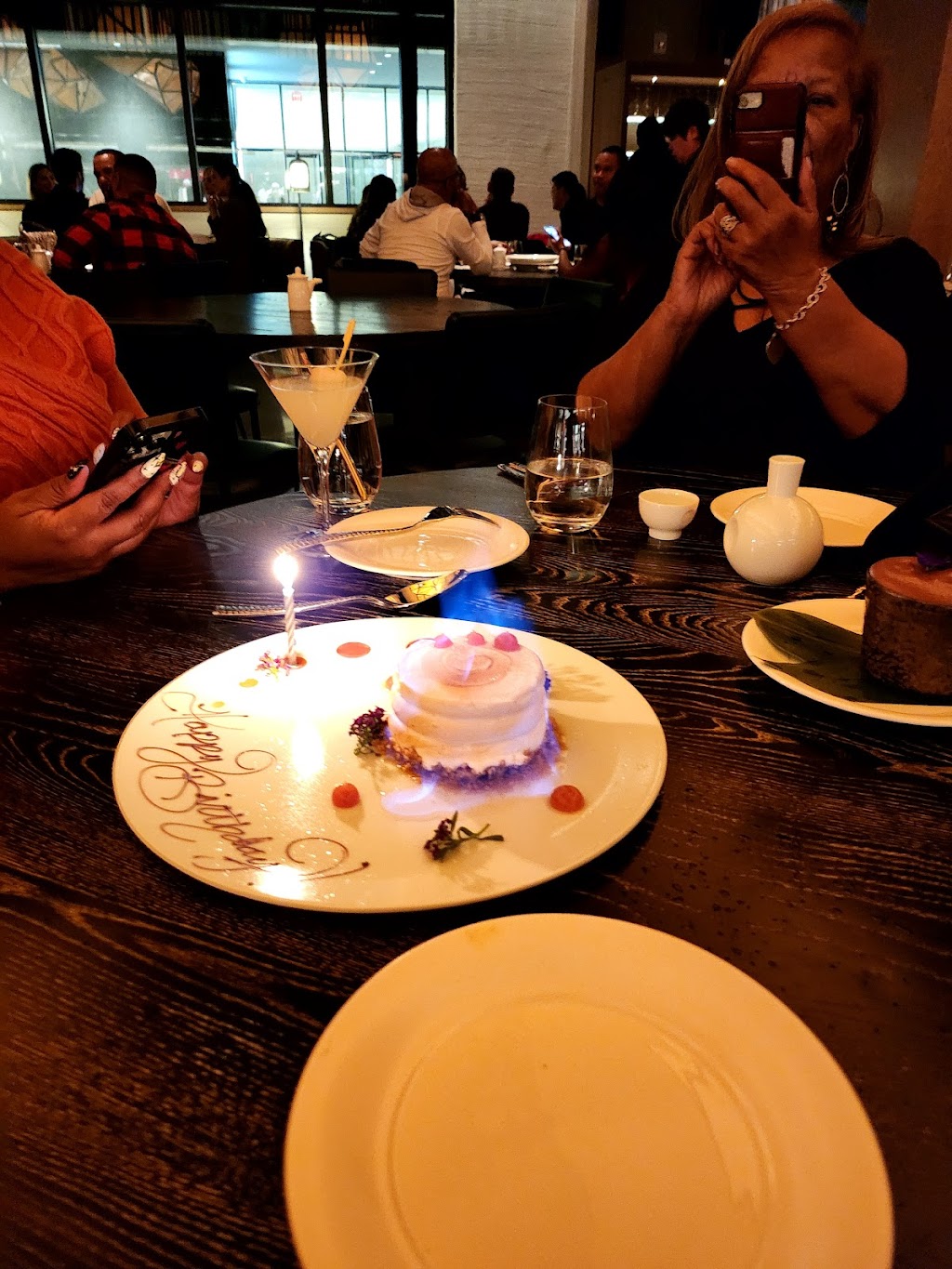 Nobu Atlanta | restaurant | 3520 Peachtree Rd NE, Atlanta, GA 30326, USA | 4709458800 OR +1 470-945-8800