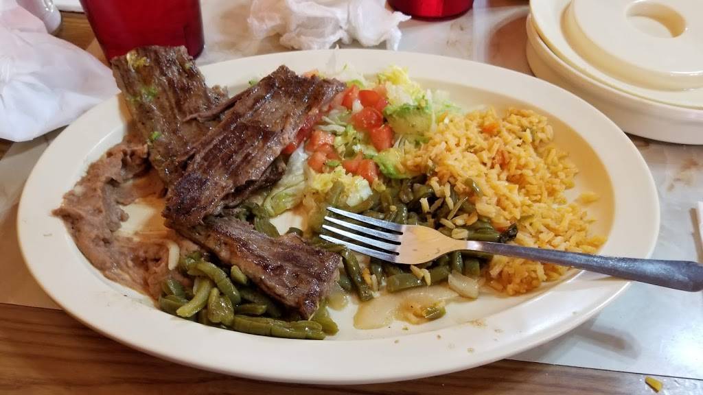 La Jalisco | restaurant | 130 Main Plaza, San Antonio, TX 78205, USA | 2108869000 OR +1 210-886-9000