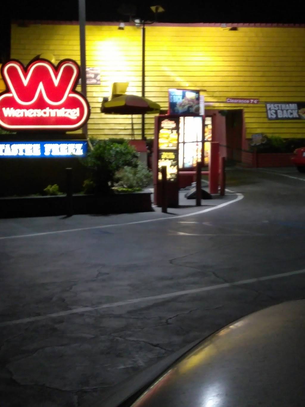 Wienerschnitzel | restaurant | 649 Arrow Hwy, Glendora, CA 91740, USA | 6263323179 OR +1 626-332-3179