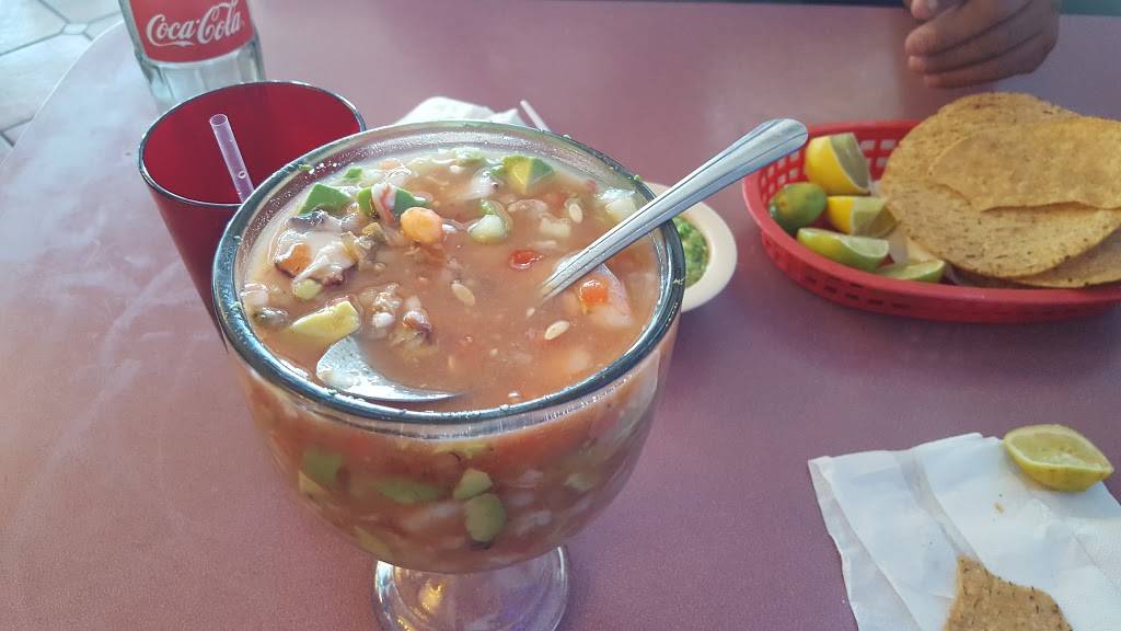 Rincon De Guayabitos | restaurant | 6049 Whittier Blvd, Los Angeles, CA 90022, USA | 3237244540 OR +1 323-724-4540