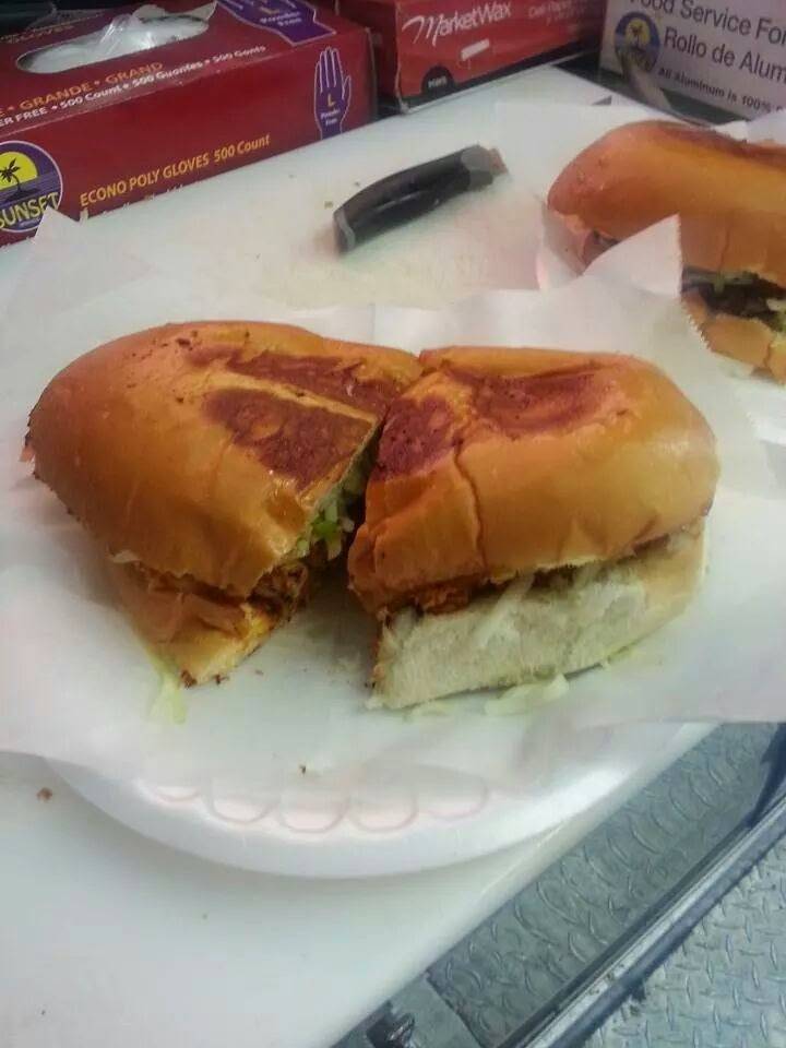 Tacos Y Tortas El Pastorsito DF | restaurant | 8000 N Stadium Dr, Houston, TX 77054, USA | 7132917654 OR +1 713-291-7654