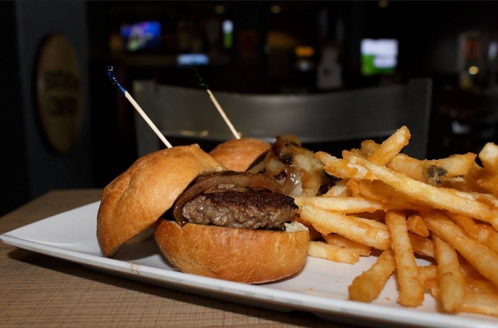 Under Review Sports Bar | restaurant | 13699 N Litchfield Rd, Surprise, AZ 85379, USA | 6232146639 OR +1 623-214-6639