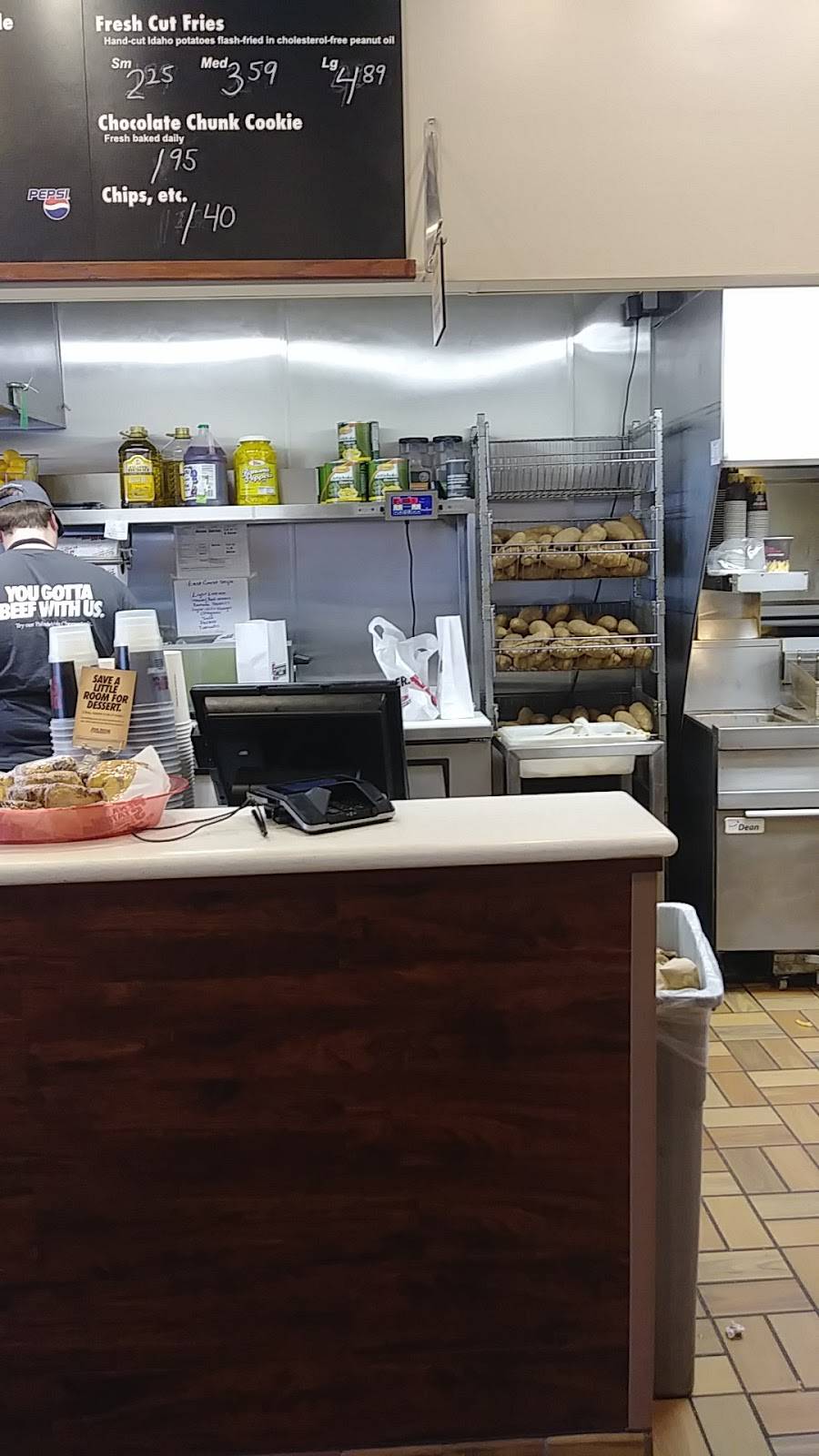 Penn Station East Coast Subs | meal takeaway | 5026 Delhi Pike, Cincinnati, OH 45238, USA | 5134512820 OR +1 513-451-2820