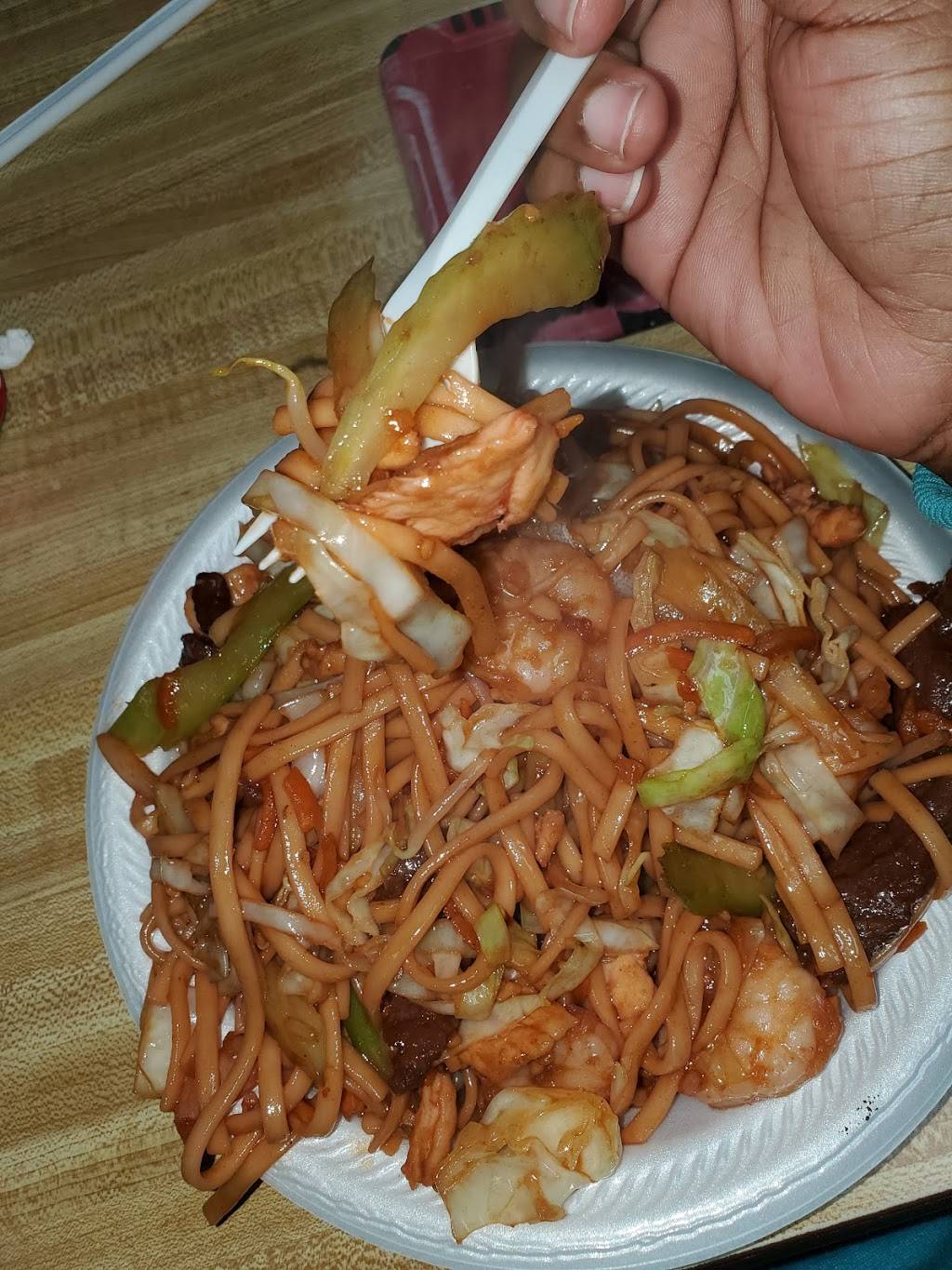 Golden Chopsticks | restaurant | 1110 N Collins St, Arlington, TX 76011, USA | 8172746320 OR +1 817-274-6320