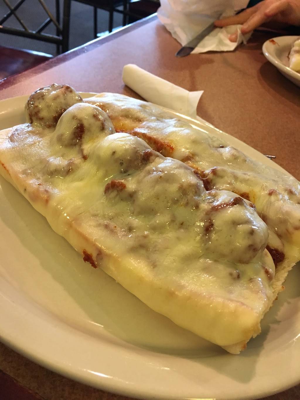 Michaels Italian Feast | restaurant | 1006 Peoria St, Washington, IL 61571, USA | 3094441984 OR +1 309-444-1984