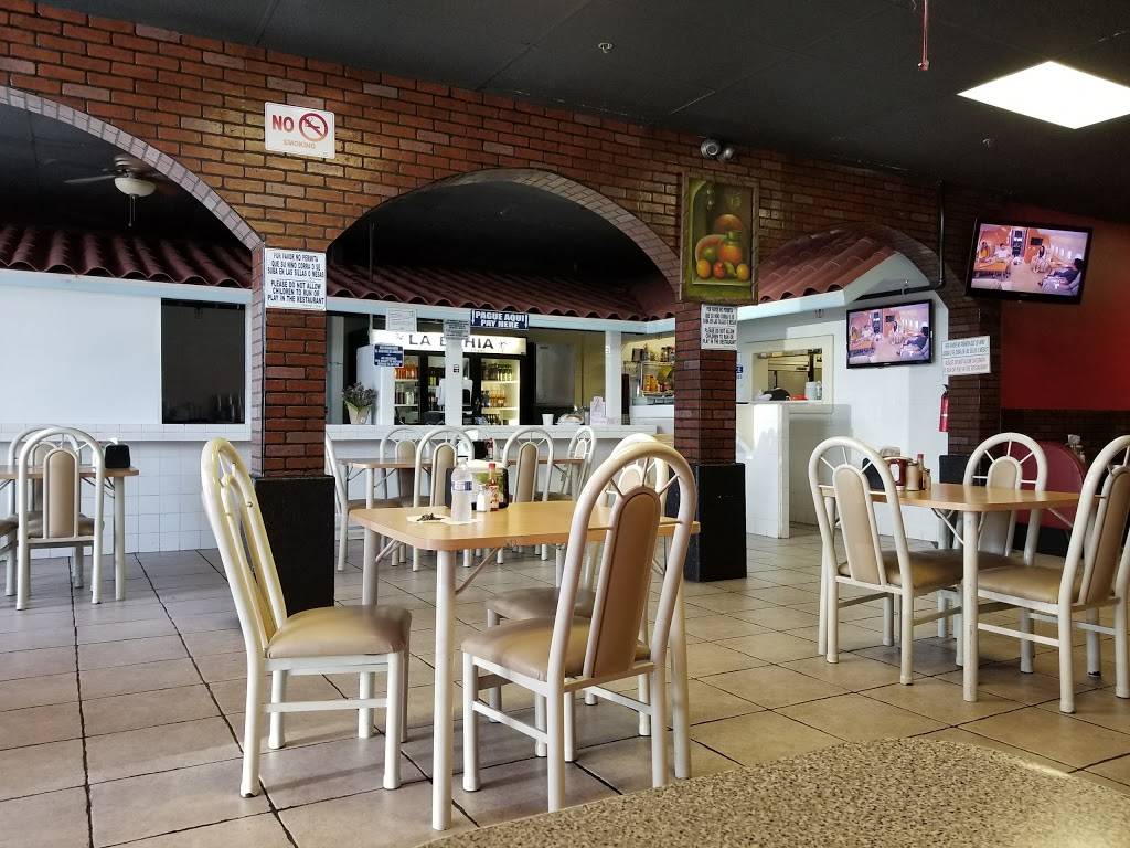 La Bahía Latin Cuisine | restaurant | 3050 E Desert Inn Rd, Las Vegas, NV 89121, USA | 7023690777 OR +1 702-369-0777