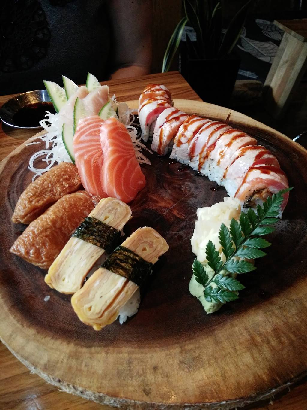 Wakamono | restaurant | 3313 N Broadway, Chicago, IL 60657, USA | 7732966800 OR +1 773-296-6800