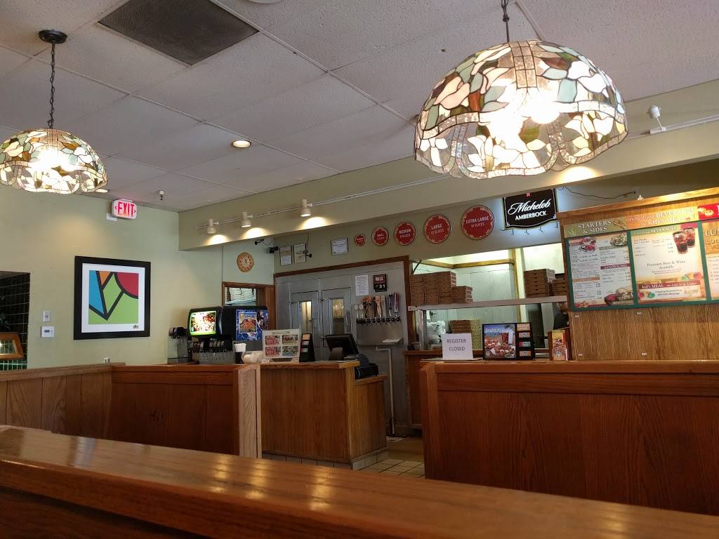 Round Table Pizza | meal delivery | 7201 Archibald Ave Ste 9, Rancho Cucamonga, CA 91701, USA | 9099808040 OR +1 909-980-8040