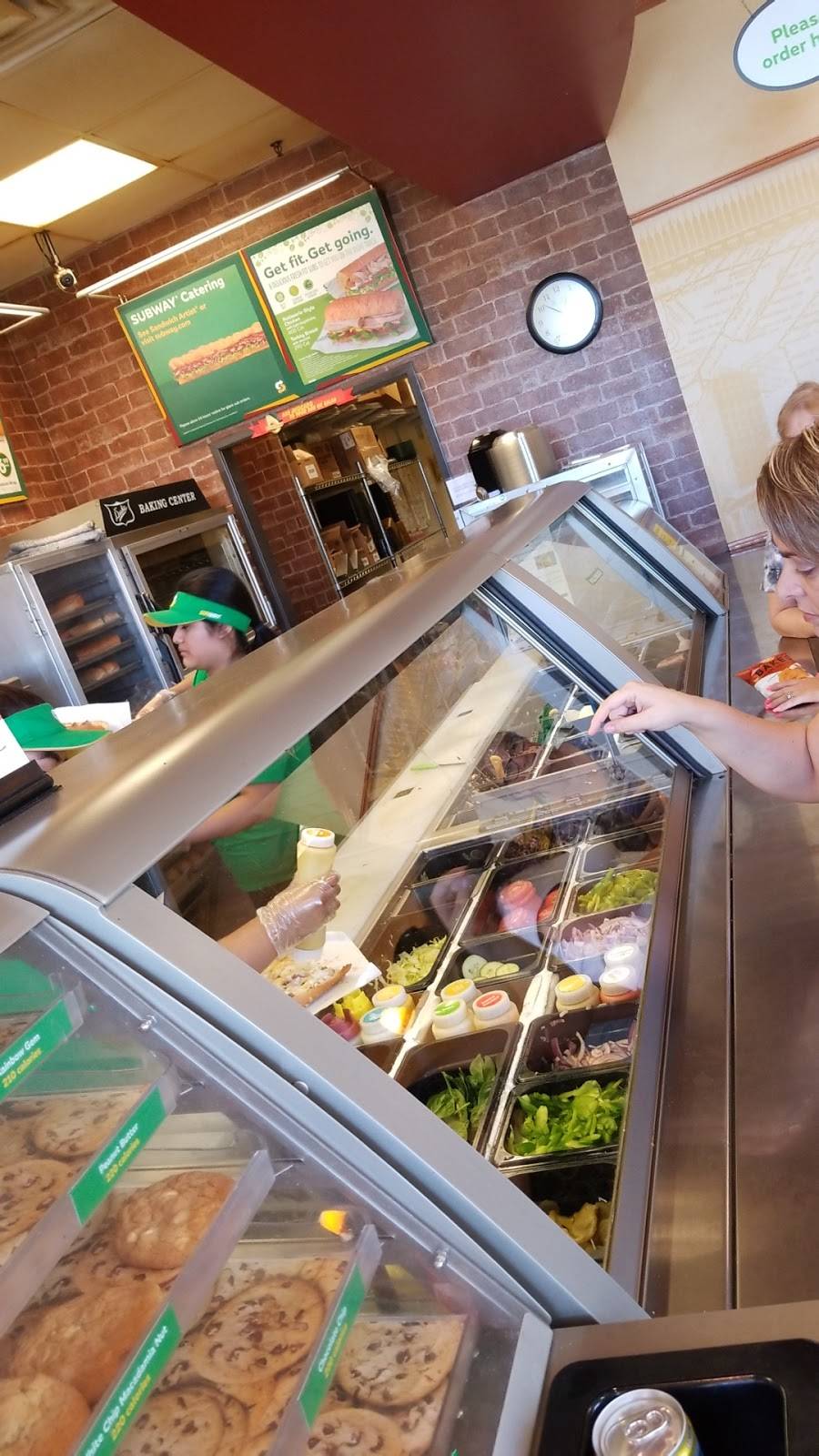 Subway Restaurants | restaurant | 3424 W Southern Ave #171, Phoenix, AZ 85041, USA | 6022434216 OR +1 602-243-4216