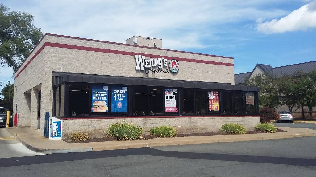 Wendys | restaurant | 404 E Market St, Leesburg, VA 20176, USA | 7037714961 OR +1 703-771-4961