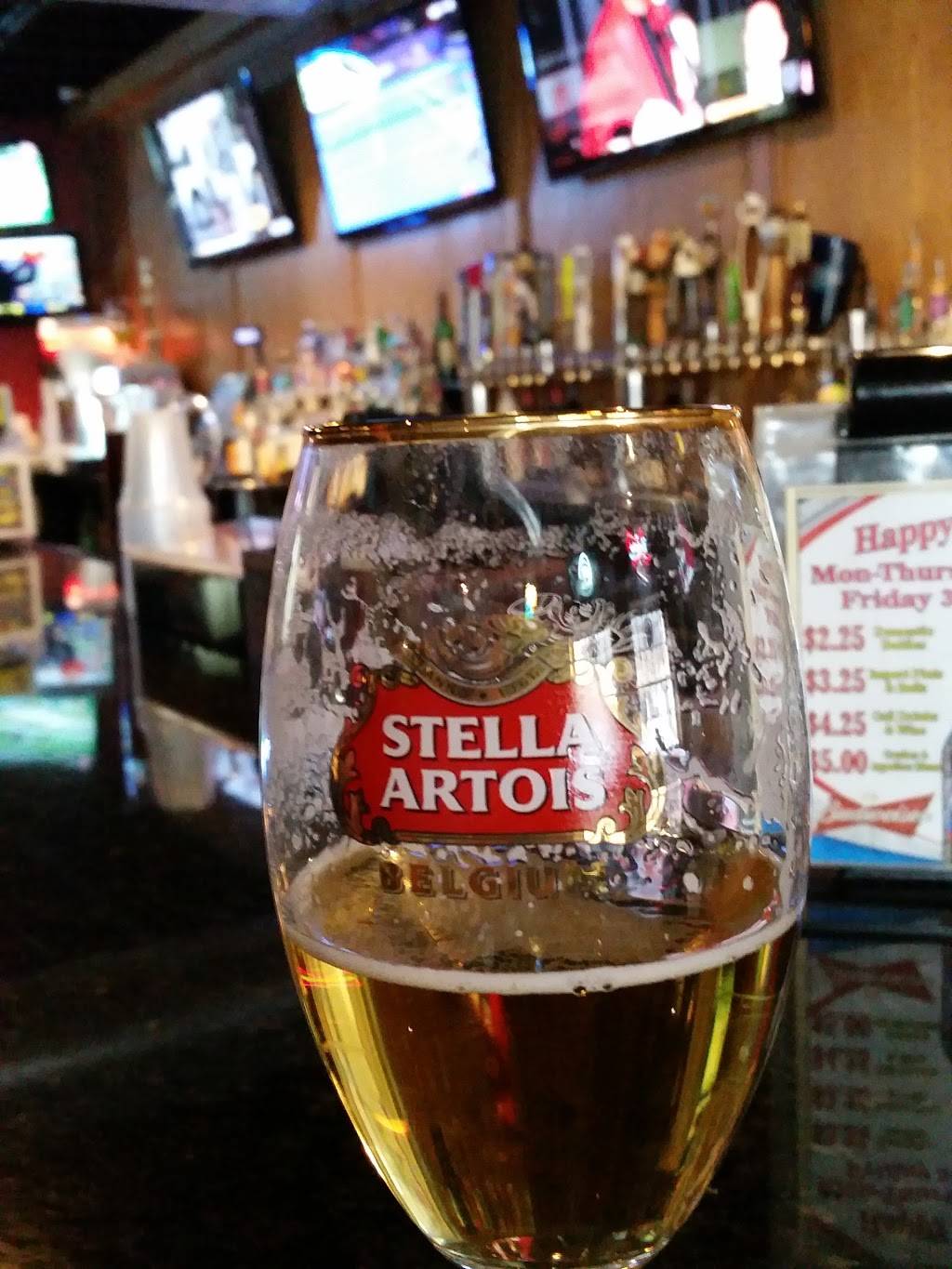 Charles Village Pub & Patio | restaurant | 19 W Pennsylvania Ave, Towson, MD 21204, USA | 4108218155 OR +1 410-821-8155