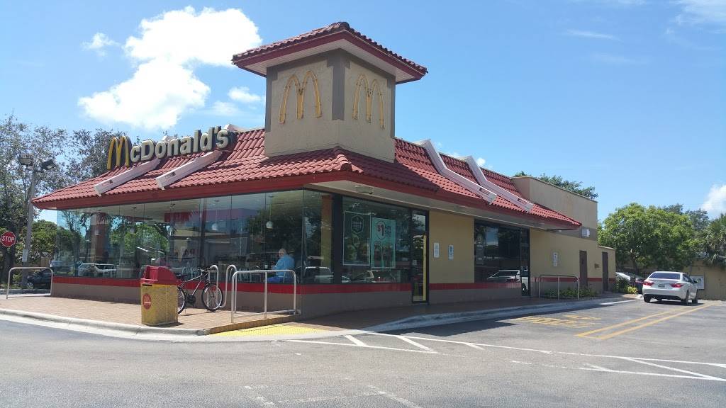 McDonalds | cafe | 610 NE 125th St, Miami, FL 33161, USA | 3058992882 OR +1 305-899-2882