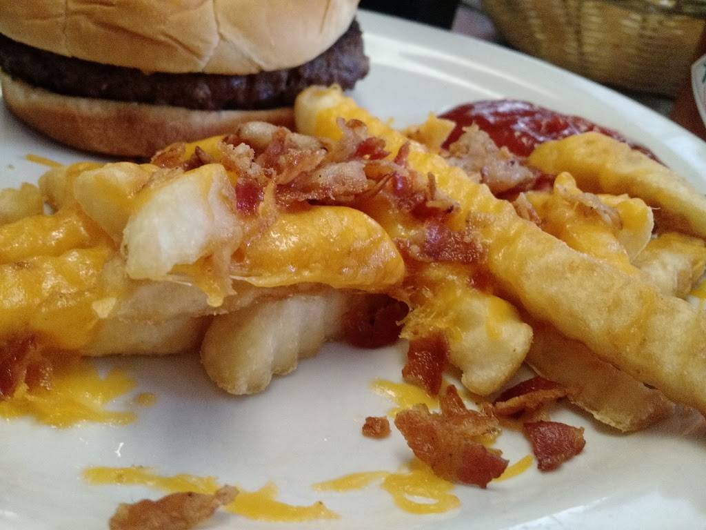 J J Restaurant | restaurant | 5260 13th St, Ashland, KY 41102, USA | 6063253816 OR +1 606-325-3816