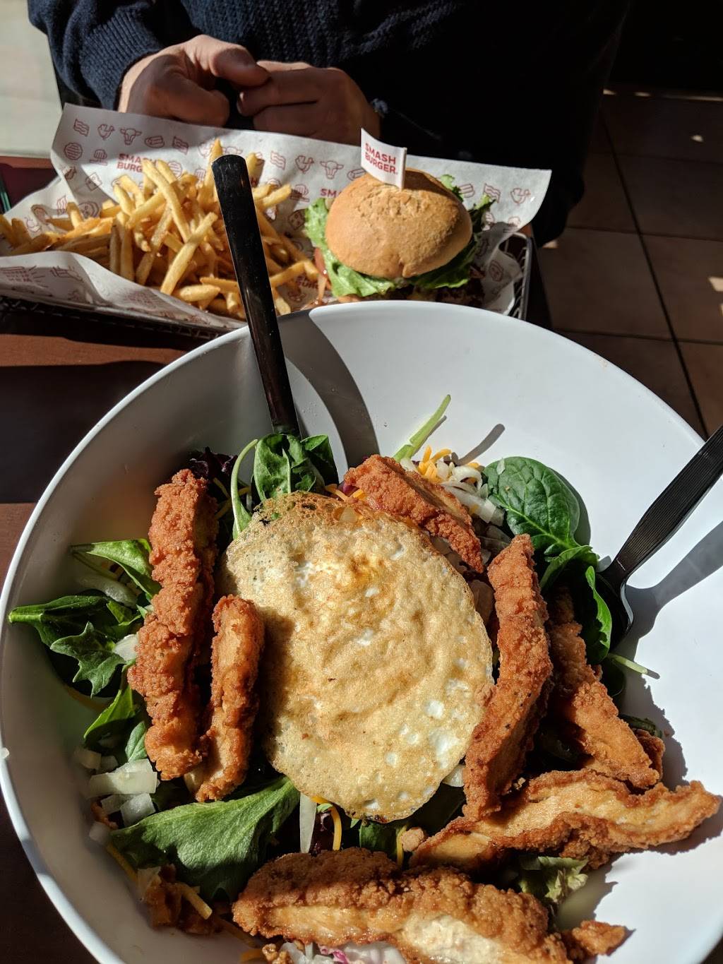 Smashburger | restaurant | 1210 Roseville Pkwy Suite 100, Roseville, CA 95678, USA | 9167913100 OR +1 916-791-3100