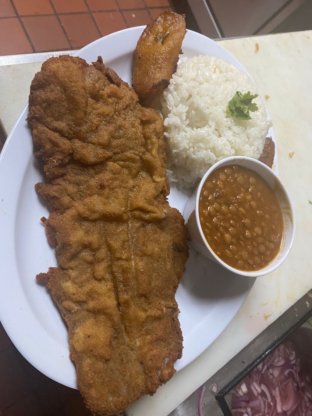 Veras Restaurante | restaurant | 1320 Summit Ave, Union City, NJ 07087, USA | 2013055131 OR +1 201-305-5131