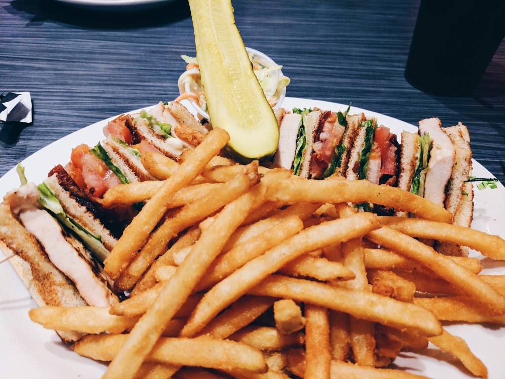 Zaks Diner Kanata | restaurant | 499 Terry Fox Dr, Kanata, ON K2T 1H7, Canada | 6134355483 OR +1 613-435-5483