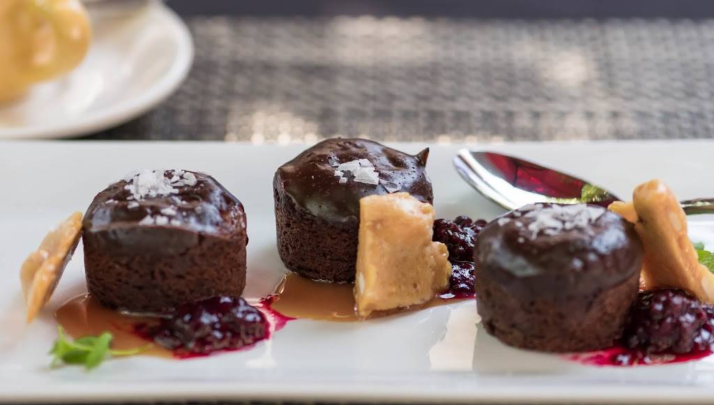 Michaels Tasting Room | restaurant | 25 Cuna St, St. Augustine, FL 32084, USA | 9048102400 OR +1 904-810-2400