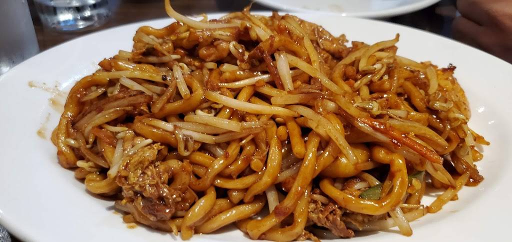 Lakeside Chinese Cuisine | restaurant | 44 Bolton St, Bobcaygeon, ON K0M 1A0, Canada | 7057386886 OR +1 705-738-6886