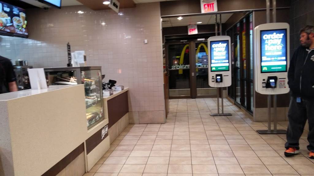 McDonalds | cafe | 50 McNaughton Ave, Wallaceburg, ON N8A 1R9, Canada | 5196273376 OR +1 519-627-3376