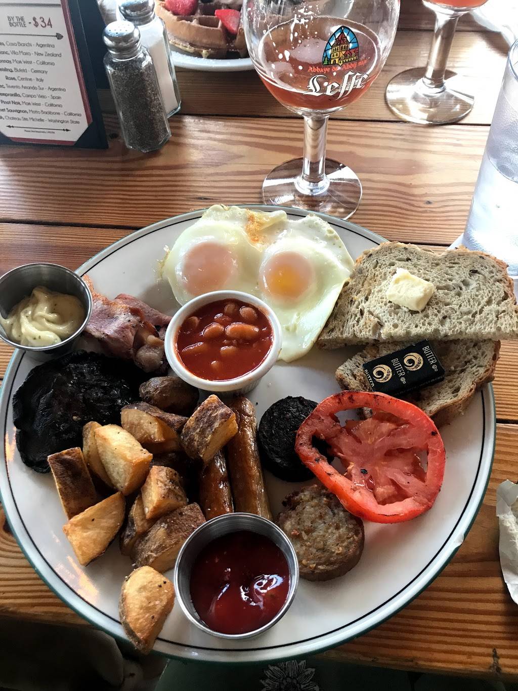 St. Arnolds Mussel Bar | restaurant | 3433 Connecticut Ave NW, Washington, DC 20008, USA | 2026216719 OR +1 202-621-6719