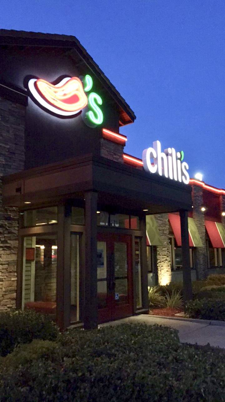 Chilis Grill & Bar | restaurant | 8950 Rosedale Hwy, Bakersfield, CA 93312, USA | 6615885872 OR +1 661-588-5872