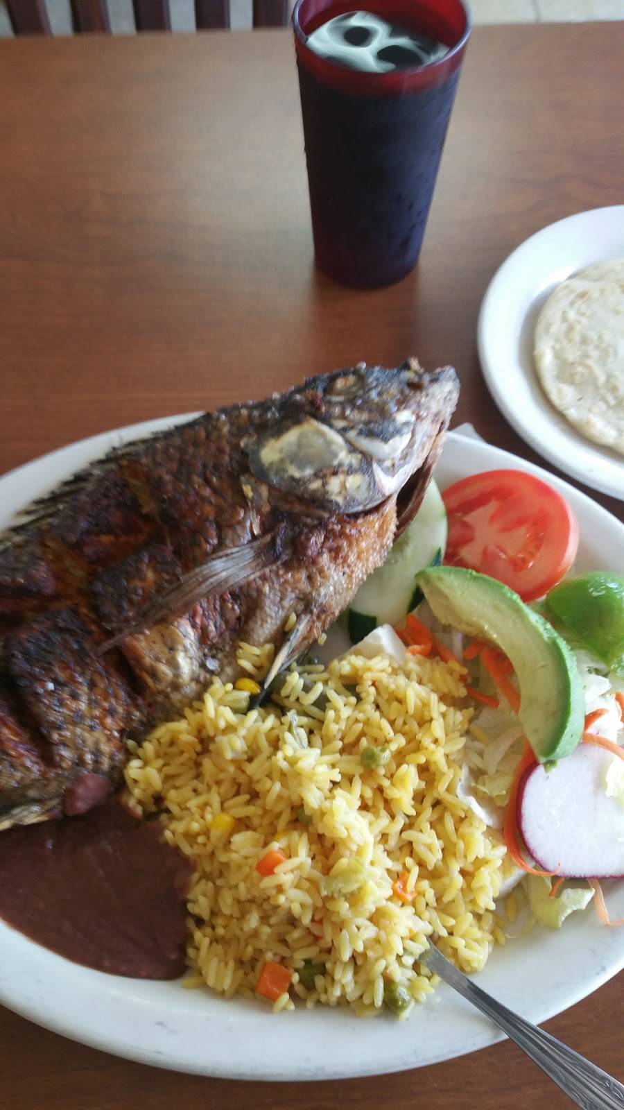 Pupuseria Roxana | restaurant | 4206 NE 28th St, Haltom City, TX 76117, USA | 6827085001 OR +1 682-708-5001