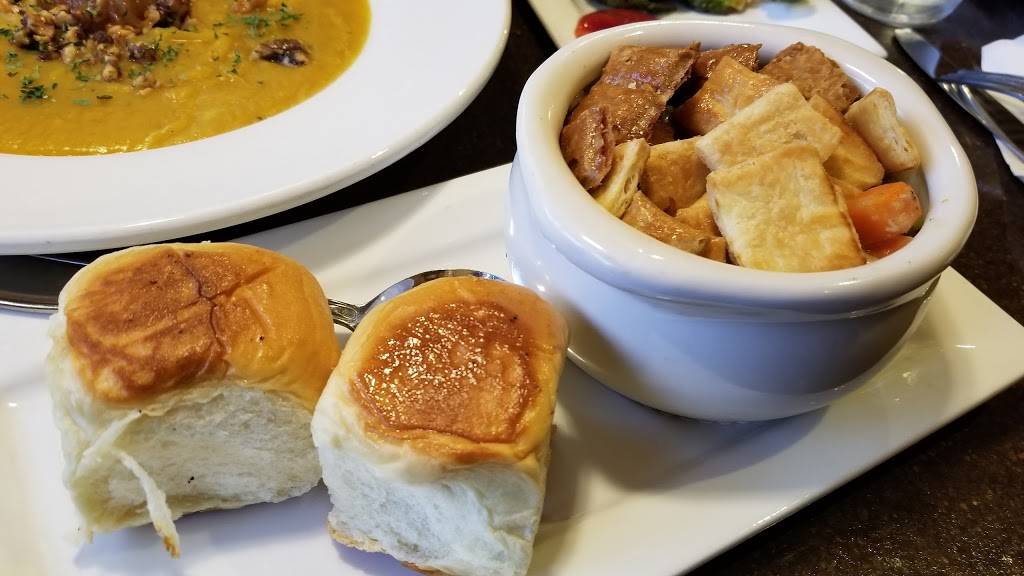 Highstrike Grill | restaurant | 4505 39th Ave SW, Seattle, WA 98116, USA | 2069374050 OR +1 206-937-4050