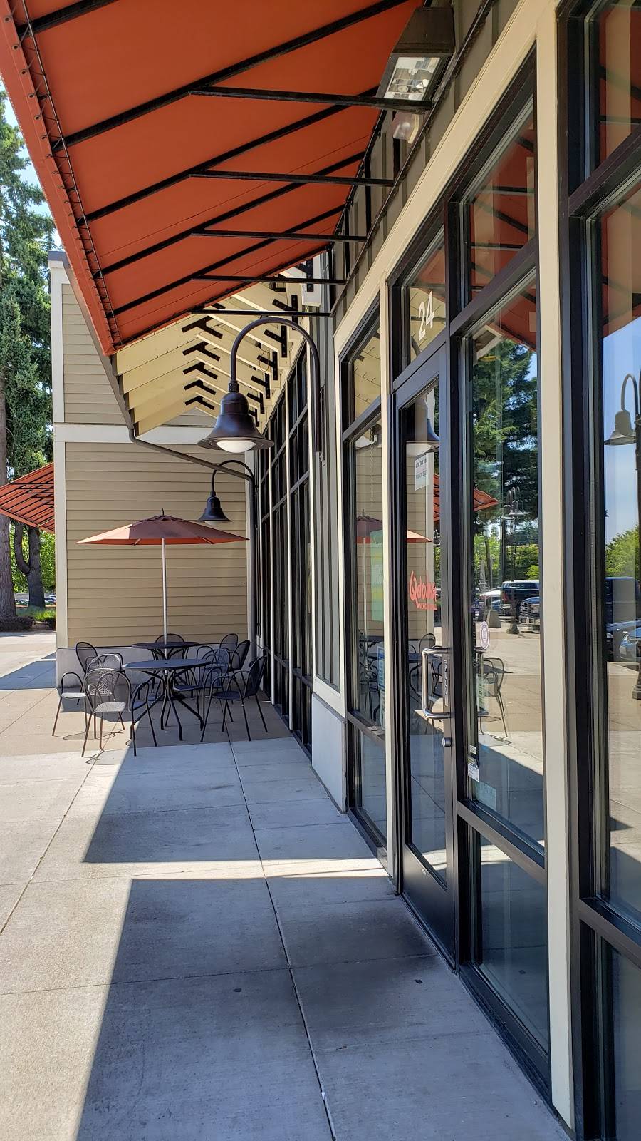 QDOBA Mexican Eats | restaurant | 30040 SW Boones Ferry Rd #24, Wilsonville, OR 97070, USA | 5037831711 OR +1 503-783-1711