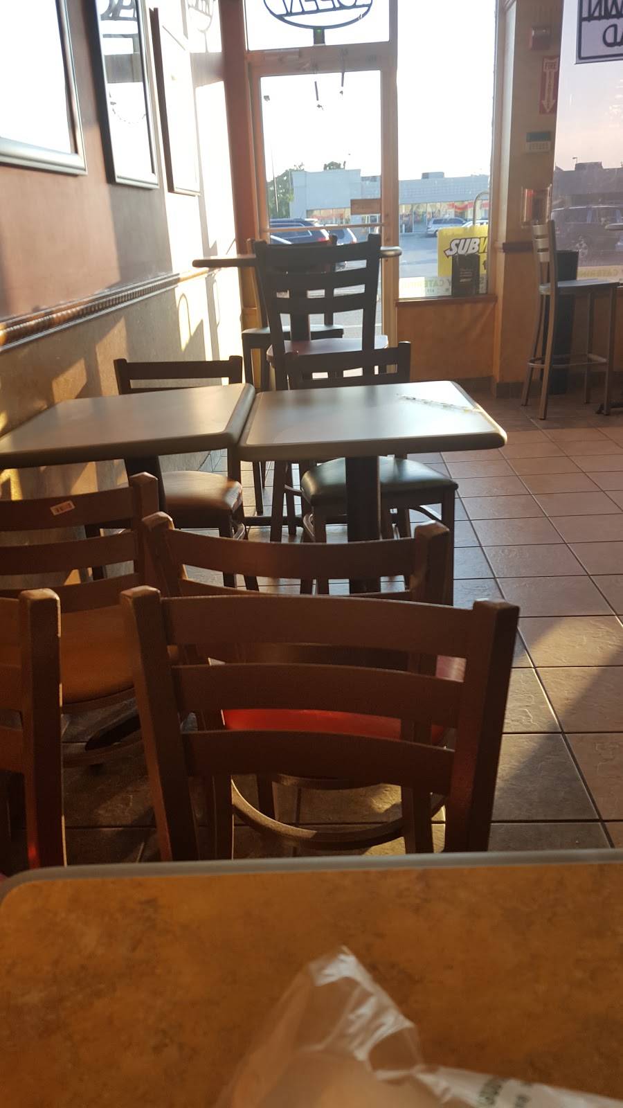 Subway Restaurants | restaurant | 168 Fulton Ave, Hempstead, NY 11550, USA | 5165654758 OR +1 516-565-4758