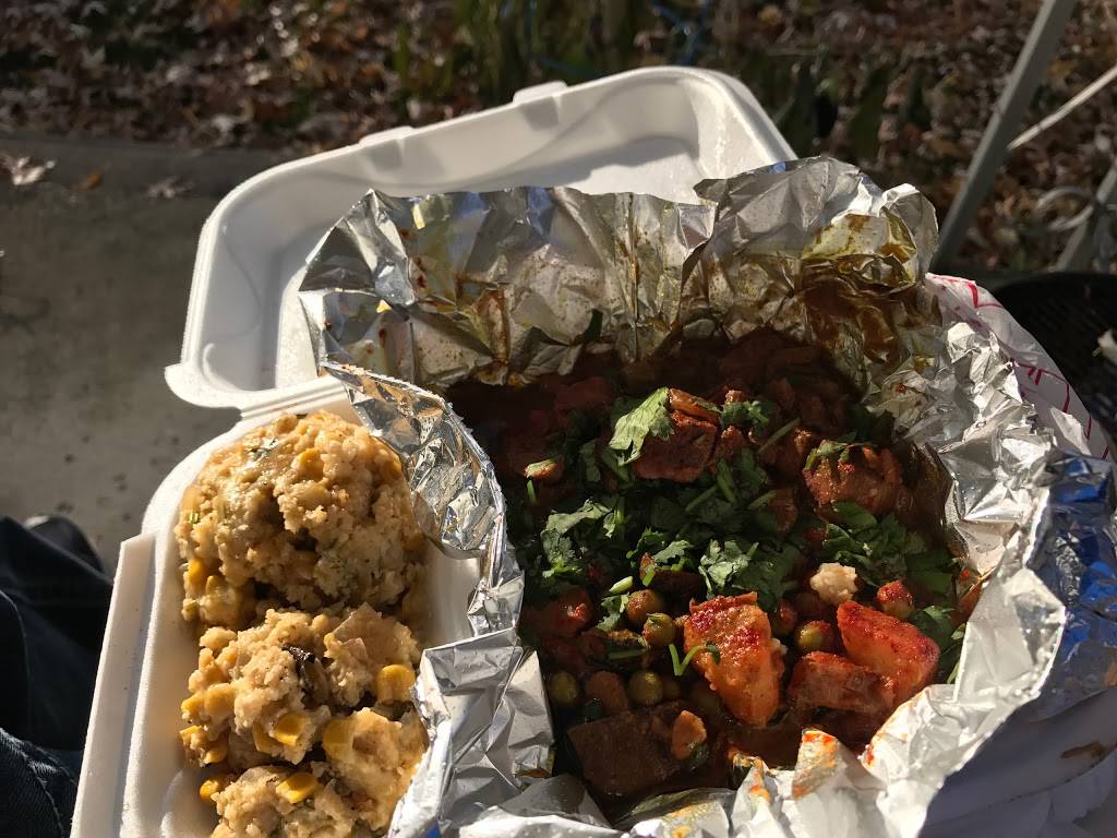 RE BBQ | restaurant | 600 Woodward Heights, Ferndale, MI 48220, USA | 2487214878 OR +1 248-721-4878