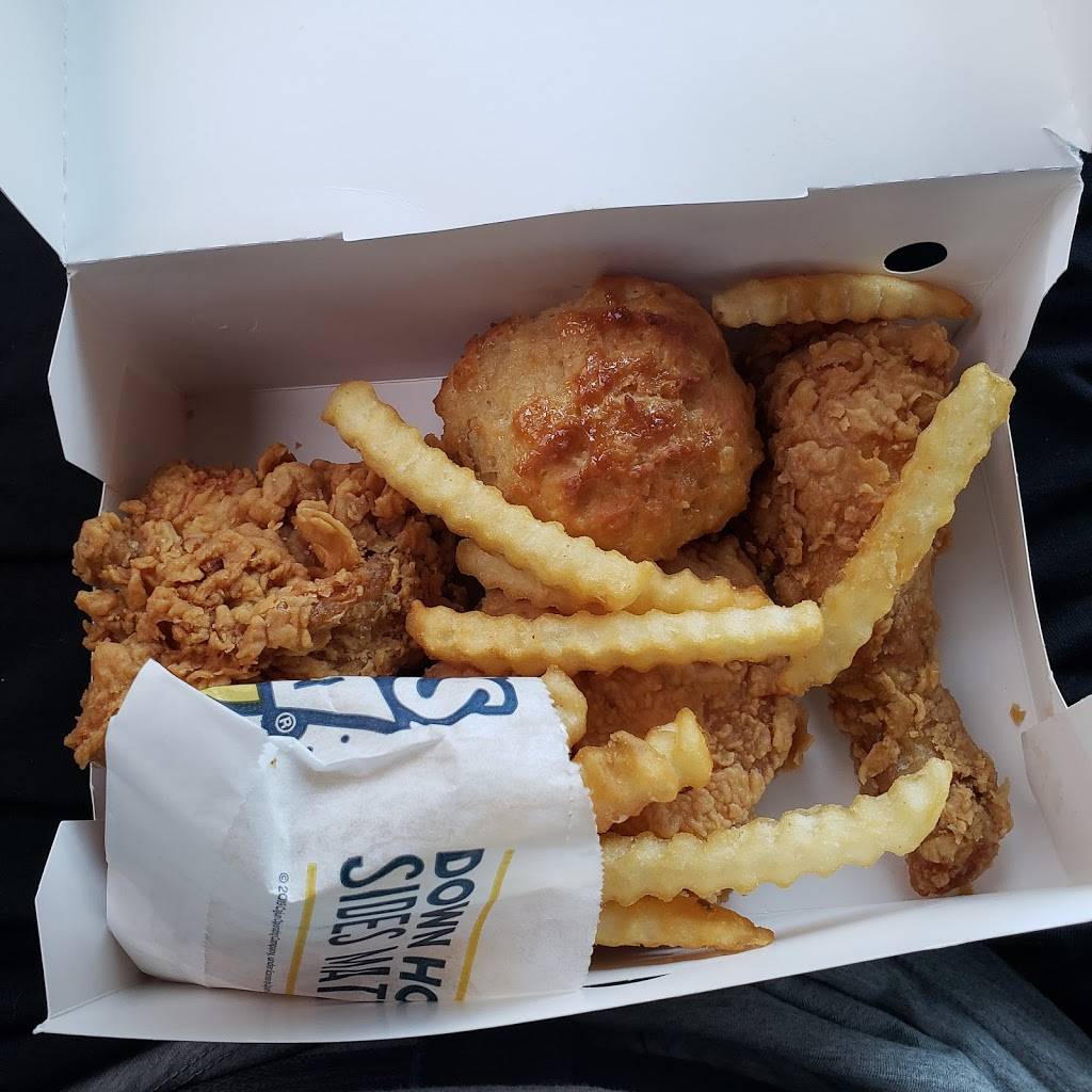 Churchs Chicken | restaurant | 21595 S Dixie Hwy, Goulds, FL 33189, USA | 3052388079 OR +1 305-238-8079