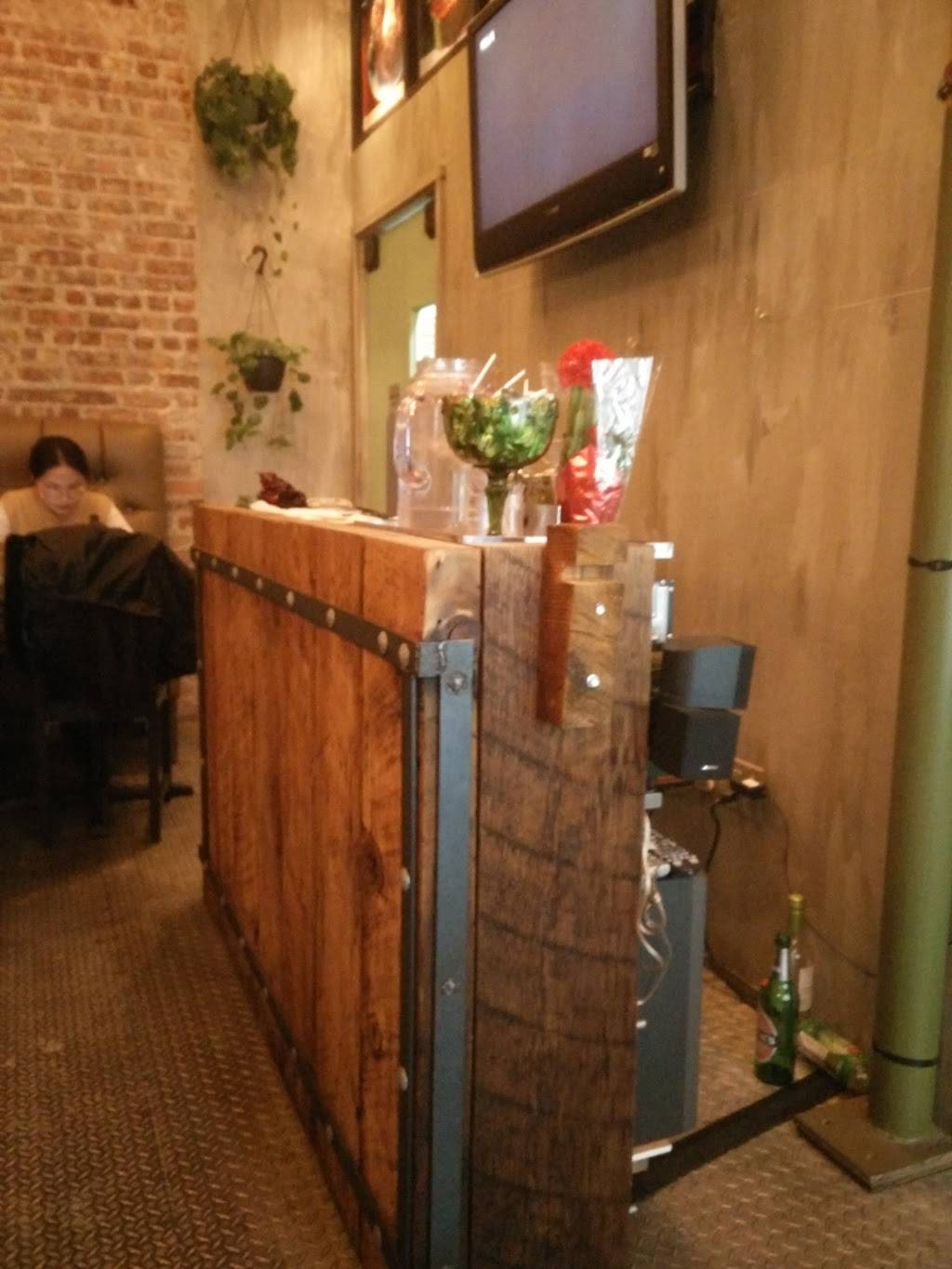 Thailands Center Point | restaurant | 63-19 39th Ave, Woodside, NY 11377, USA | 7186516888 OR +1 718-651-6888