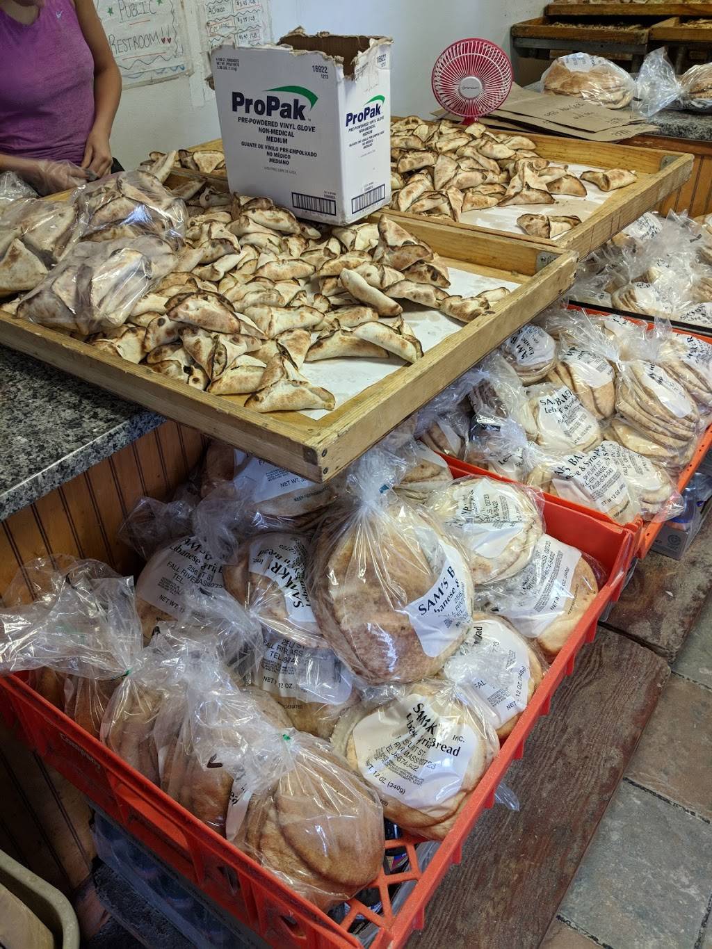 Sams Bakery | bakery | 256 Flint St, Fall River, MA 02723, USA | 5086745422 OR +1 508-674-5422