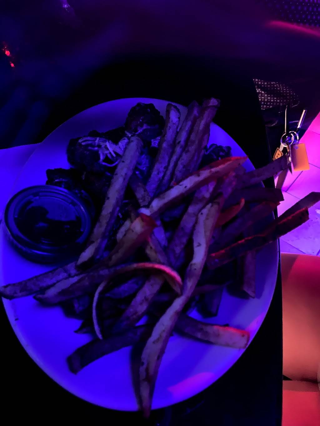 BeachHouse 757 | restaurant | 1910 Atlantic Ave, Virginia Beach, VA 23451, USA | 7579375839 OR +1 757-937-5839