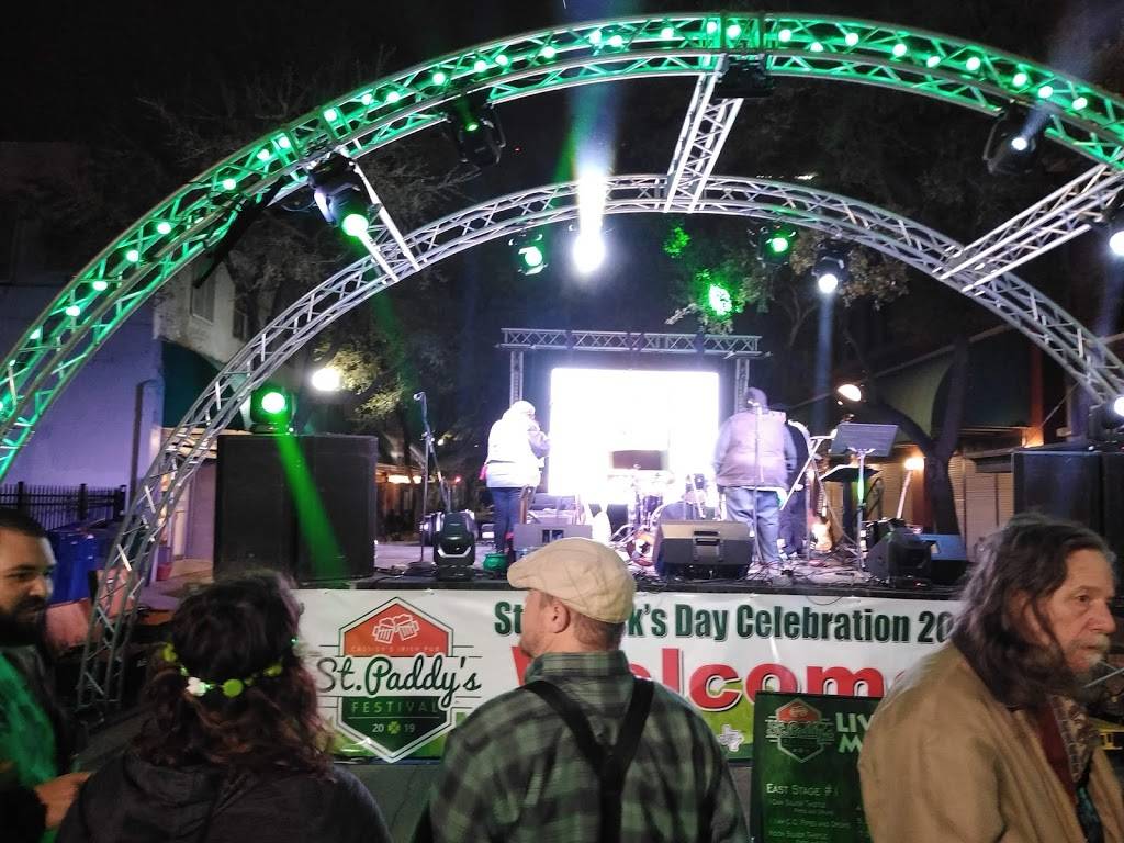 Cassidys Irish Pub | night club | 601 N Water St, Corpus Christi, TX 78401, USA | 3619295570 OR +1 361-929-5570