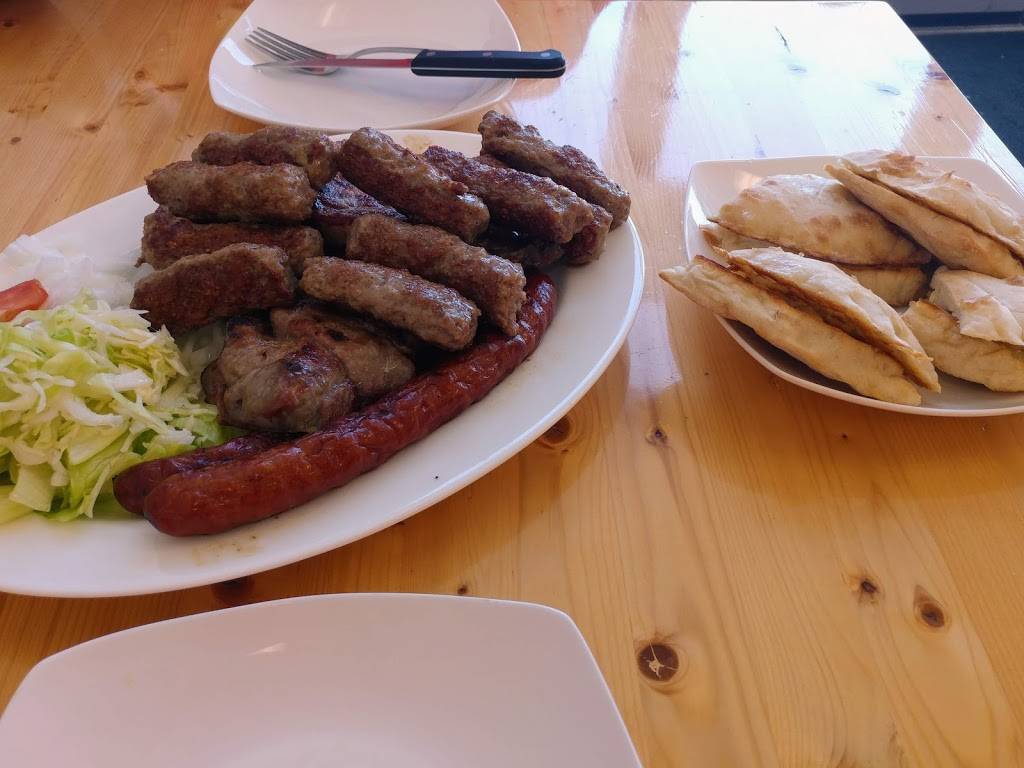 Golden Flame | restaurant | 142 Hamilton Regional Rd 8, Stoney Creek, ON L8G 1C2, Canada | 9056644744 OR +1 905-664-4744