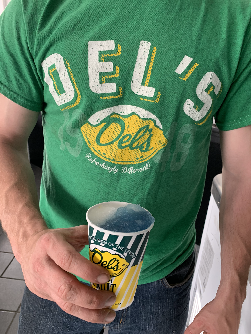 Del’s Lemonade | restaurant | 901 Post Rd, Warwick, RI 02888, USA | 4017891831 OR +1 401-789-1831